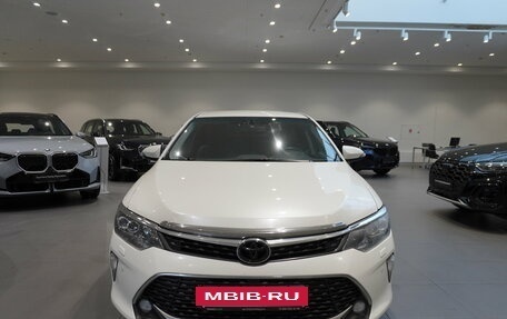 Toyota Camry, 2017 год, 2 094 000 рублей, 2 фотография