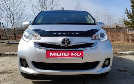 Toyota Ractis II, 2015 год, 955 000 рублей, 1 фотография