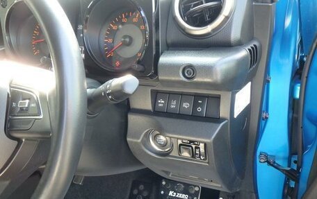 Suzuki Jimny, 2023 год, 1 275 000 рублей, 17 фотография