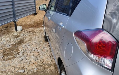 Toyota Ractis II, 2015 год, 955 000 рублей, 6 фотография