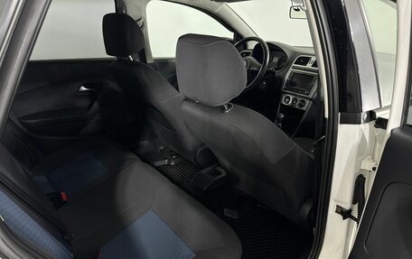 Volkswagen Polo VI (EU Market), 2013 год, 890 000 рублей, 16 фотография