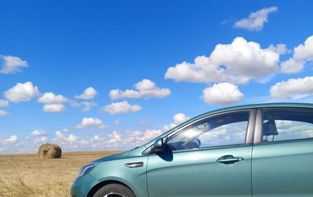 KIA Rio III рестайлинг, 2014 год, 800 000 рублей, 2 фотография