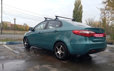 KIA Rio III рестайлинг, 2014 год, 800 000 рублей, 4 фотография