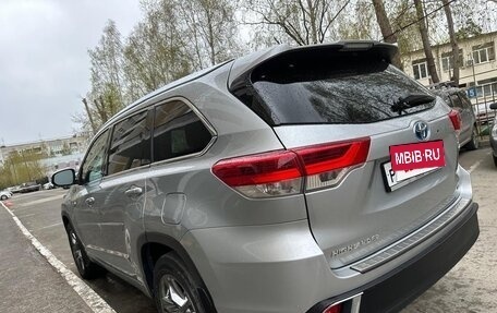 Toyota Highlander III, 2017 год, 3 399 000 рублей, 33 фотография