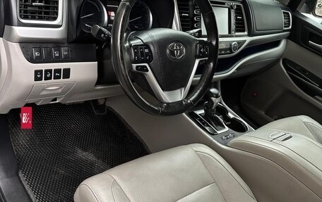 Toyota Highlander III, 2017 год, 3 399 000 рублей, 30 фотография