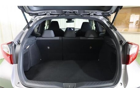 Toyota C-HR I рестайлинг, 2018 год, 1 430 005 рублей, 13 фотография