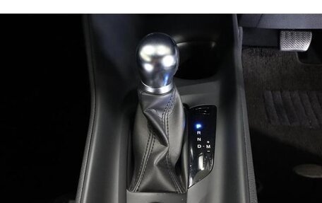 Toyota C-HR I рестайлинг, 2018 год, 1 430 005 рублей, 8 фотография