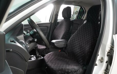 Renault Logan II, 2020 год, 749 000 рублей, 10 фотография