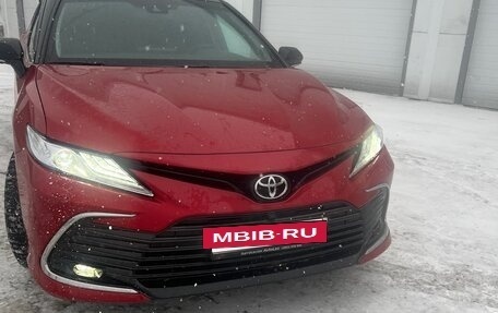 Toyota Camry, 2021 год, 4 000 000 рублей, 14 фотография