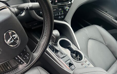Toyota Camry, 2021 год, 4 000 000 рублей, 22 фотография