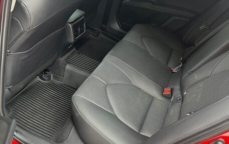 Toyota Camry, 2021 год, 4 000 000 рублей, 19 фотография