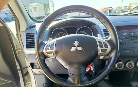 Mitsubishi Outlander III рестайлинг 3, 2010 год, 1 199 995 рублей, 17 фотография