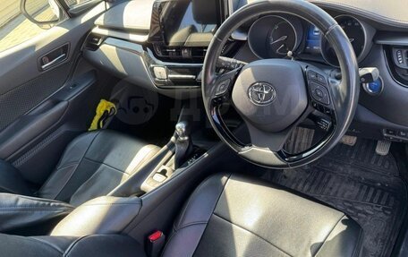 Toyota C-HR I рестайлинг, 2018 год, 2 050 000 рублей, 9 фотография