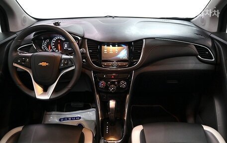 Chevrolet Trax, 2021 год, 1 075 000 рублей, 7 фотография