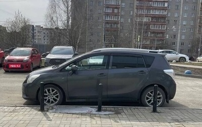 Toyota Verso I, 2011 год, 850 000 рублей, 1 фотография