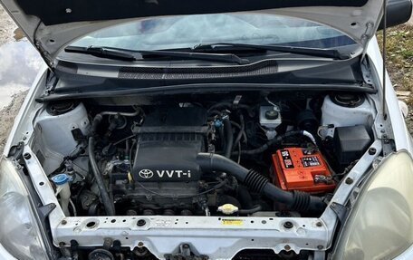 Toyota Yaris I рестайлинг, 2003 год, 400 000 рублей, 7 фотография