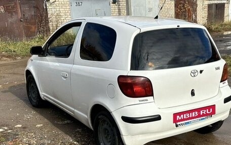 Toyota Yaris I рестайлинг, 2003 год, 400 000 рублей, 4 фотография