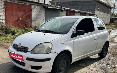Toyota Yaris I рестайлинг, 2003 год, 400 000 рублей, 2 фотография