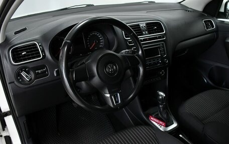 Volkswagen Polo VI (EU Market), 2013 год, 847 000 рублей, 12 фотография