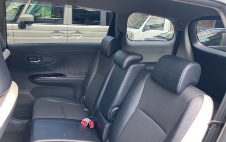 Toyota Wish II, 2014 год, 1 070 000 рублей, 11 фотография