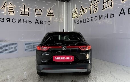 Honda Vezel, 2024 год, 1 830 000 рублей, 5 фотография