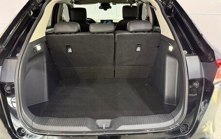 Honda Vezel, 2024 год, 1 830 000 рублей, 16 фотография