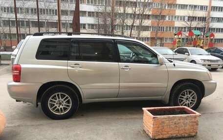 Toyota Highlander III, 2002 год, 1 150 000 рублей, 2 фотография