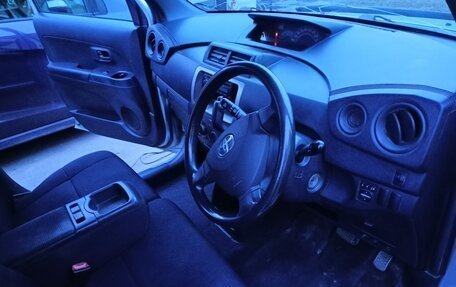 Toyota bB II рестайлинг, 2011 год, 680 000 рублей, 9 фотография