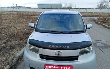 Toyota bB II рестайлинг, 2011 год, 680 000 рублей, 27 фотография