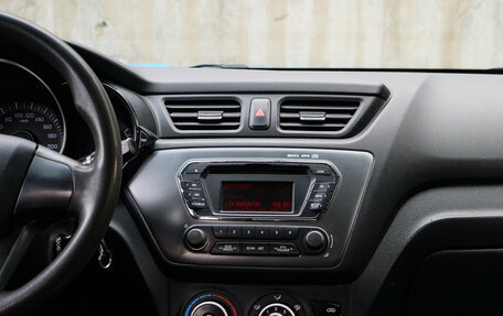 KIA Rio III рестайлинг, 2013 год, 1 000 000 рублей, 10 фотография