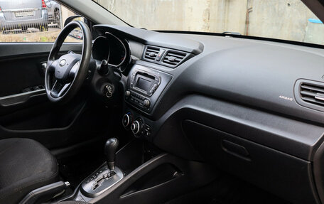 KIA Rio III рестайлинг, 2013 год, 1 000 000 рублей, 7 фотография