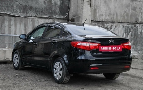 KIA Rio III рестайлинг, 2013 год, 1 000 000 рублей, 6 фотография