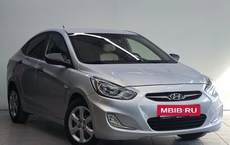 Hyundai Solaris II рестайлинг, 2014 год, 850 000 рублей, 3 фотография