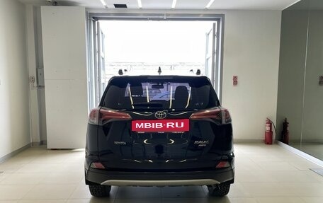 Toyota RAV4, 2017 год, 2 670 000 рублей, 5 фотография