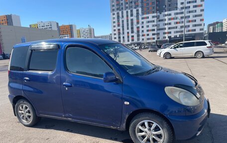 Toyota FunCargo, 2001 год, 330 000 рублей, 2 фотография