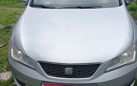 SEAT Ibiza IV рестайлинг 2, 2013 год, 900 000 рублей, 1 фотография