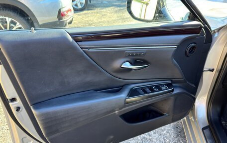 Lexus ES VII, 2019 год, 3 550 000 рублей, 9 фотография