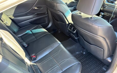 Lexus ES VII, 2019 год, 3 550 000 рублей, 13 фотография