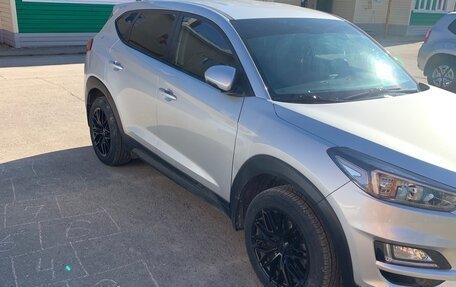 Hyundai Tucson III, 2019 год, 2 700 000 рублей, 2 фотография