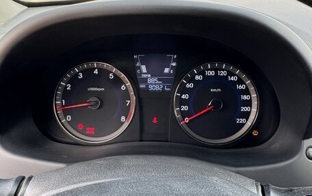 Hyundai Solaris II рестайлинг, 2012 год, 895 000 рублей, 7 фотография