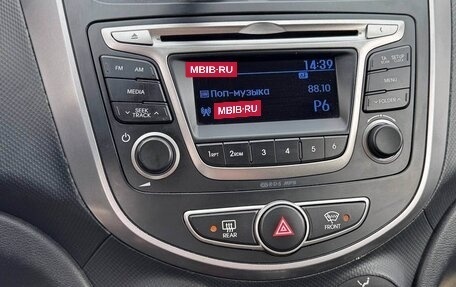 Hyundai Solaris II рестайлинг, 2012 год, 895 000 рублей, 9 фотография