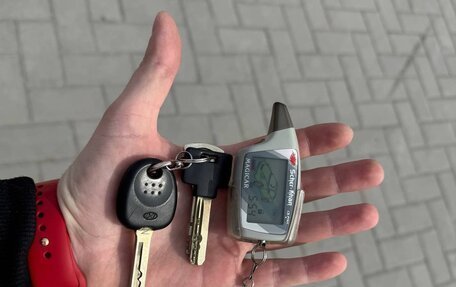 Hyundai Solaris II рестайлинг, 2012 год, 895 000 рублей, 20 фотография