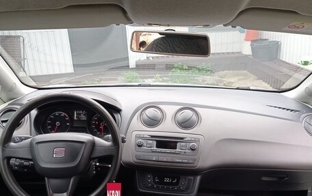 SEAT Ibiza IV рестайлинг 2, 2013 год, 900 000 рублей, 8 фотография