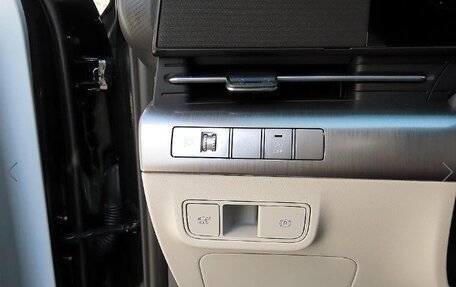 Hyundai Kona, 2023 год, 1 700 003 рублей, 13 фотография