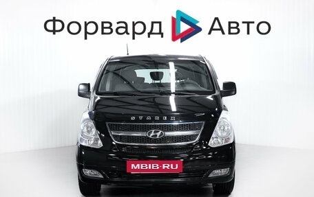 Hyundai H-1 II рестайлинг, 2011 год, 1 270 000 рублей, 2 фотография