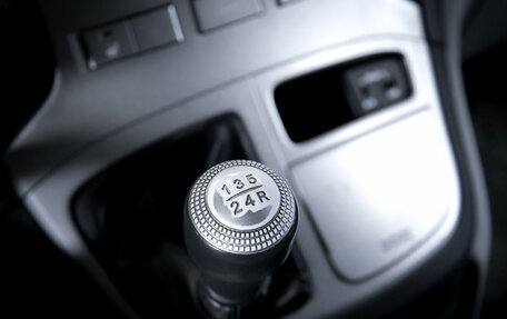 Hyundai H-1 II рестайлинг, 2011 год, 1 270 000 рублей, 19 фотография