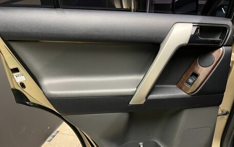 Toyota Land Cruiser Prado 150 рестайлинг 2, 2010 год, 2 950 000 рублей, 10 фотография