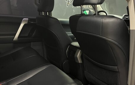 Toyota Land Cruiser Prado 150 рестайлинг 2, 2010 год, 2 950 000 рублей, 16 фотография