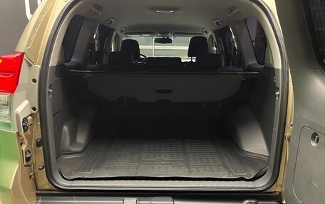 Toyota Land Cruiser Prado 150 рестайлинг 2, 2010 год, 2 950 000 рублей, 14 фотография