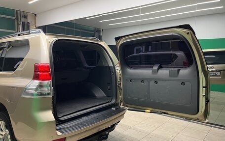 Toyota Land Cruiser Prado 150 рестайлинг 2, 2010 год, 2 950 000 рублей, 13 фотография